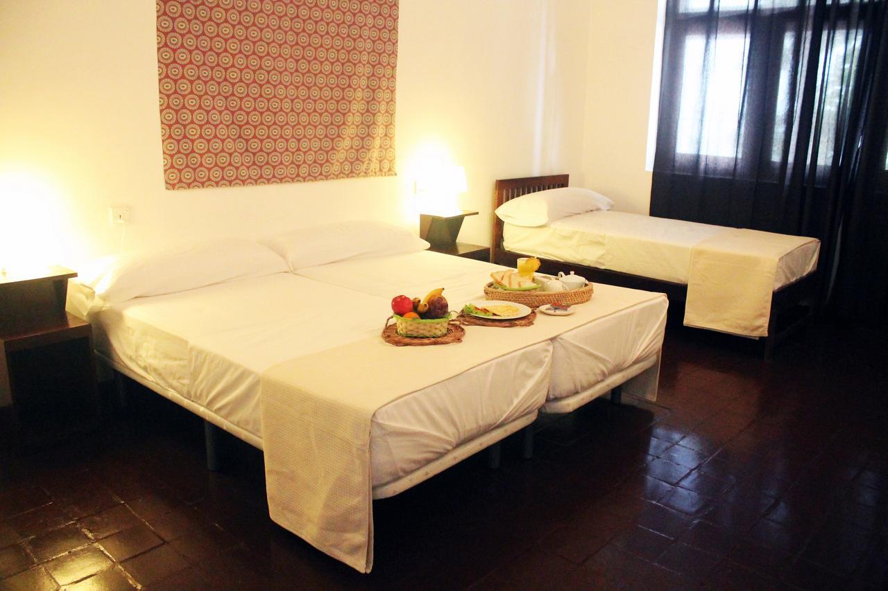 Coral Seas Beach Хикадува Екстериор снимка