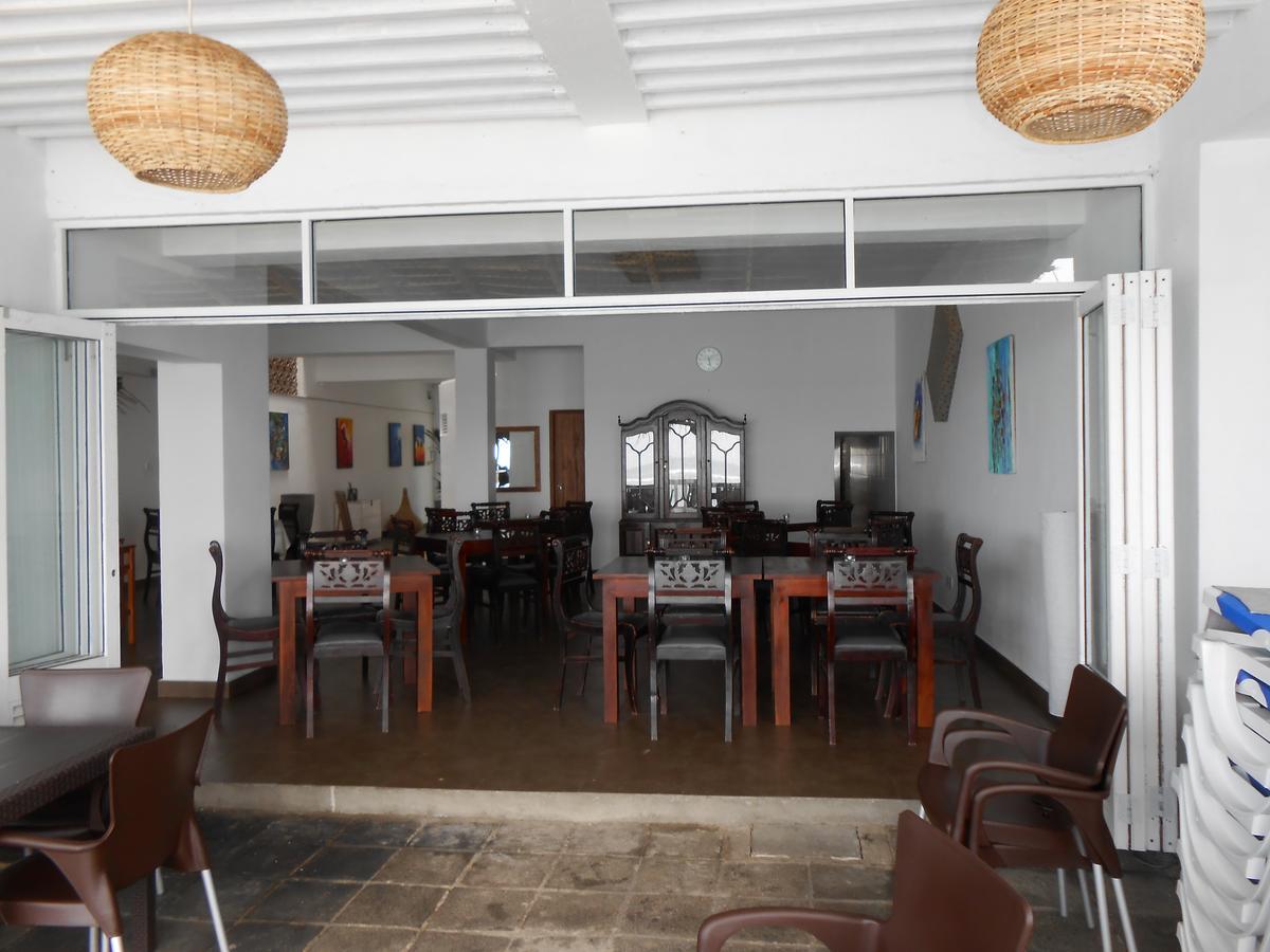 Coral Seas Beach Хикадува Екстериор снимка