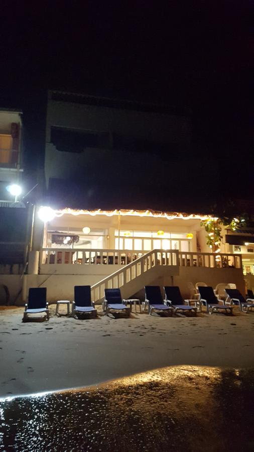 Coral Seas Beach Хикадува Екстериор снимка