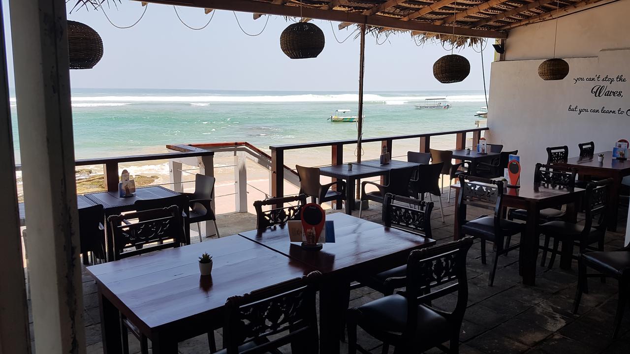 Coral Seas Beach Хикадува Екстериор снимка
