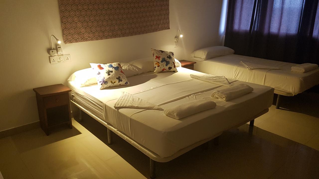 Coral Seas Beach Хикадува Екстериор снимка